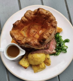 The Bear, Cobham